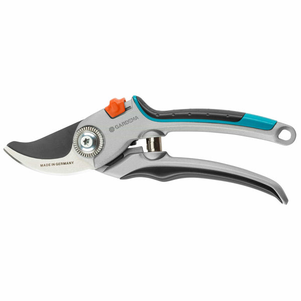 Gardena Alu B/L bypass pruners with silver aluminum handles