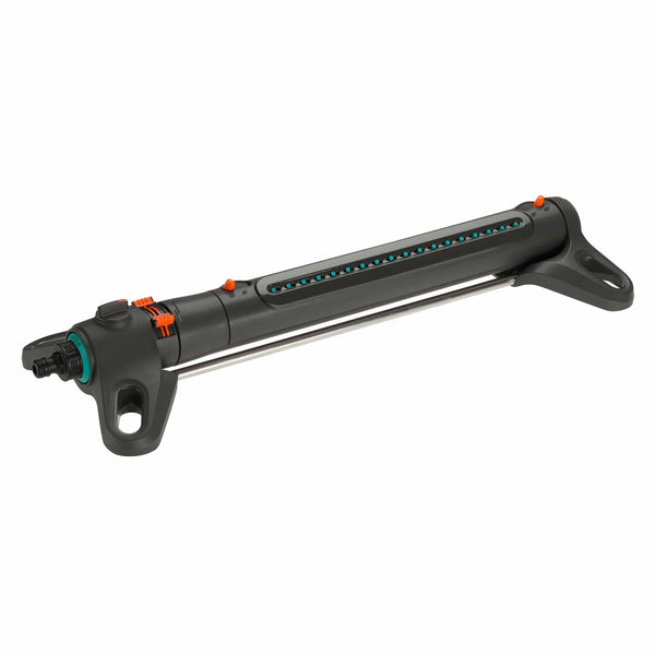 Gardena AquaZoom oscillating sprinkler bar on its base